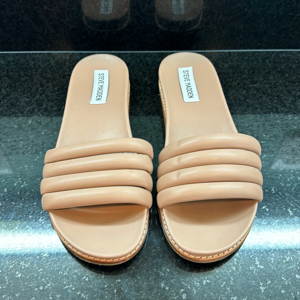 Steve Madden Brand New Slides Tan